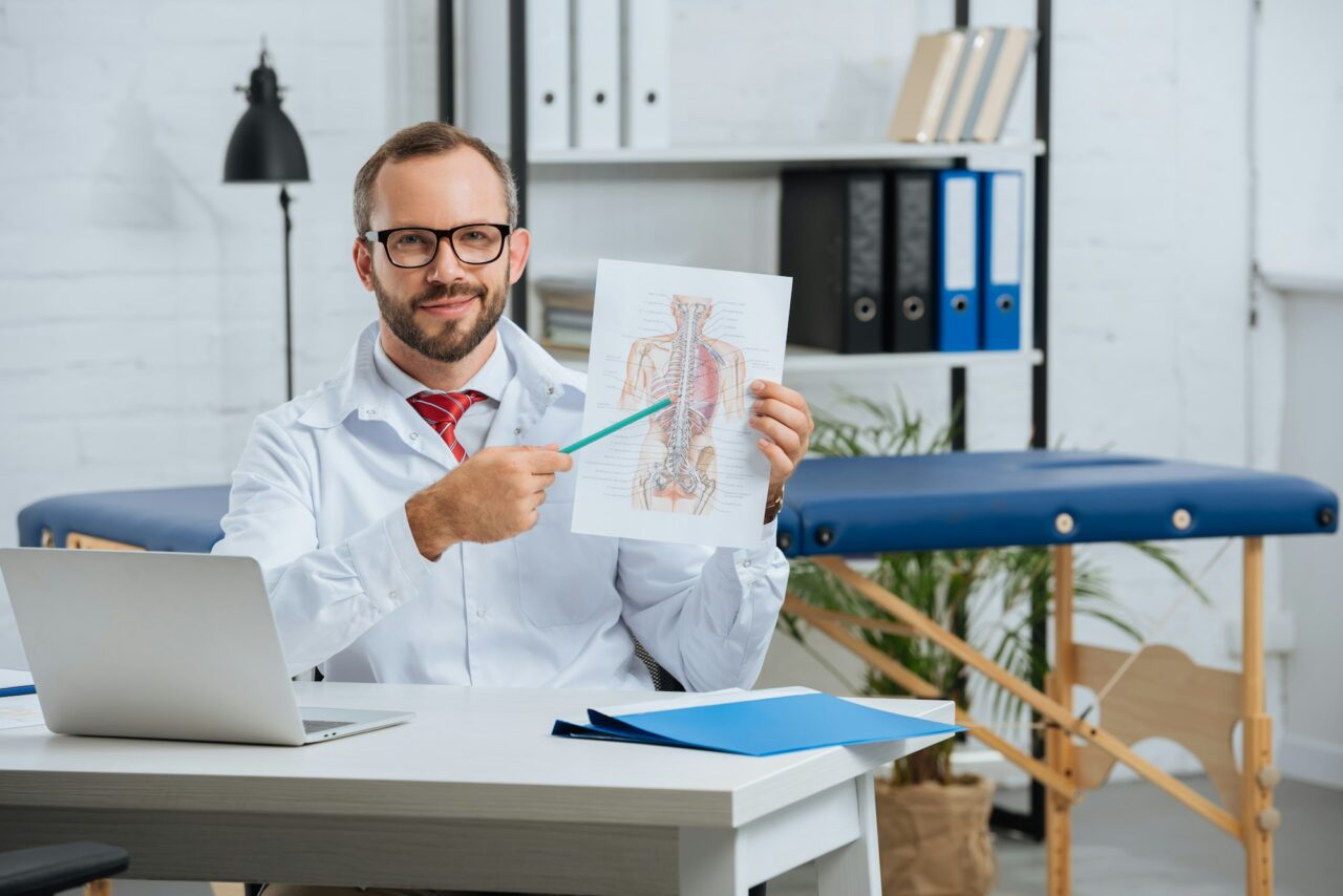 Comprehensive Care: How Chiropractic and Physiotherapy Improve Well-being