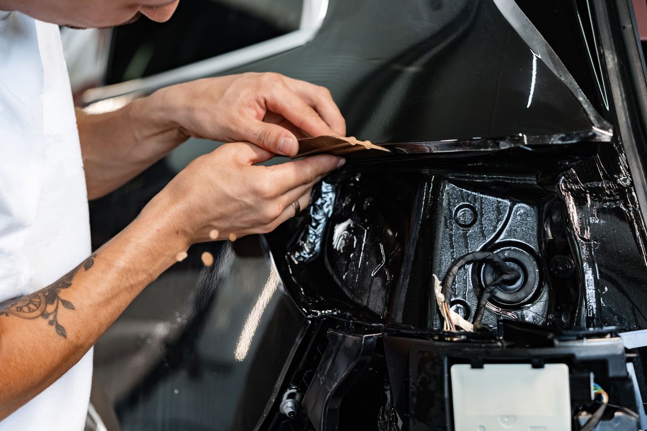 How to Vinyl Wrap a Car and Take Care of It