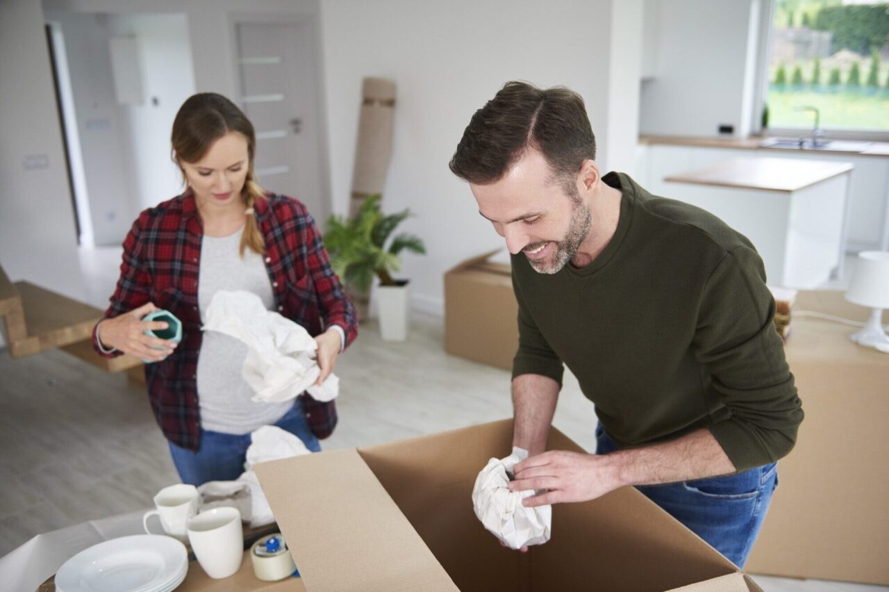How to Pack Glasses When Moving to a New Place
